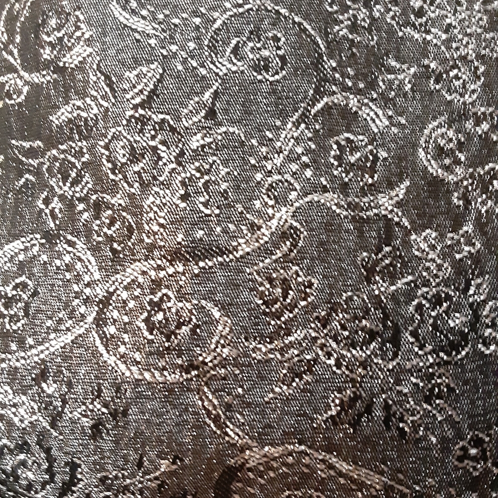 Lorna Rae Embroidered Evening Bag - Picture 6 of 9
